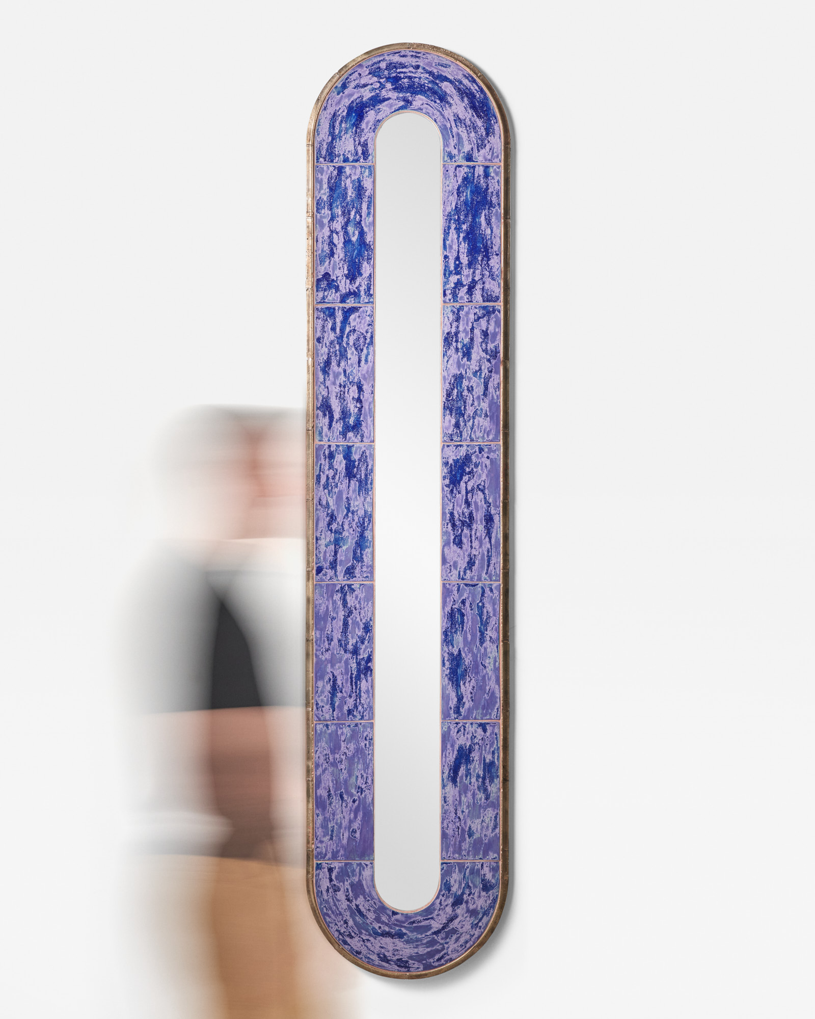 capsule-mirror-cobrecrackle-2_web